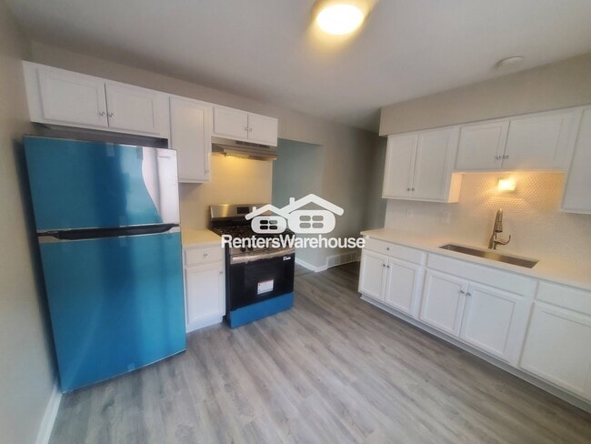 Building Photo - 5854 N 64th St