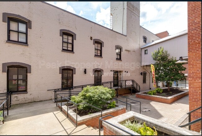 Interior Photo - The Cameron Lofts