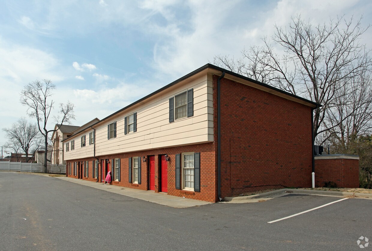 Building Photo - 255 16th Ave NE