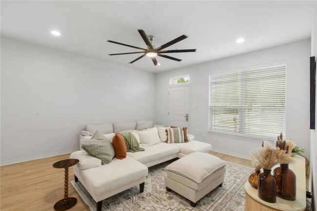 Photo - 226 Richards St Townhome