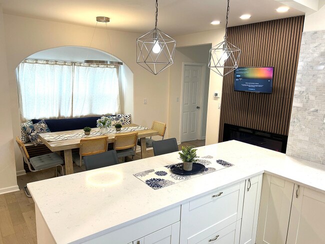 Foto del edificio - 2626 E 18th St