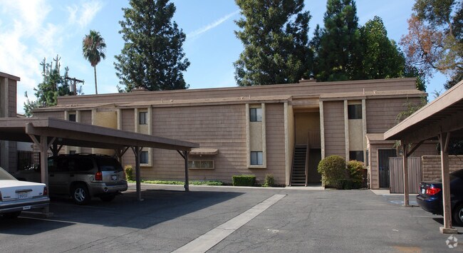 Building Photo - 4166 Melrose St