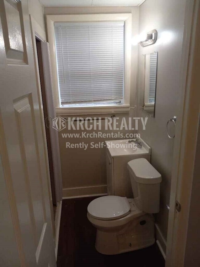 Building Photo - Adorable 3 bedroom, 2 bathroom home!