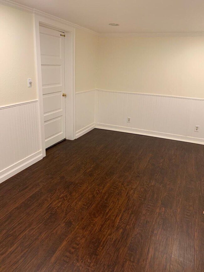 Building Photo - 1145 Grandview Ave