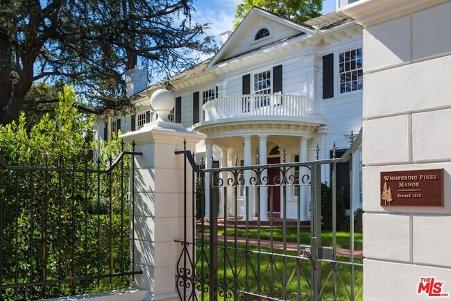 Building Photo - 227 Copa De Oro Rd