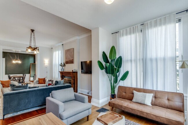 Foto del edificio - 351 Thrall St