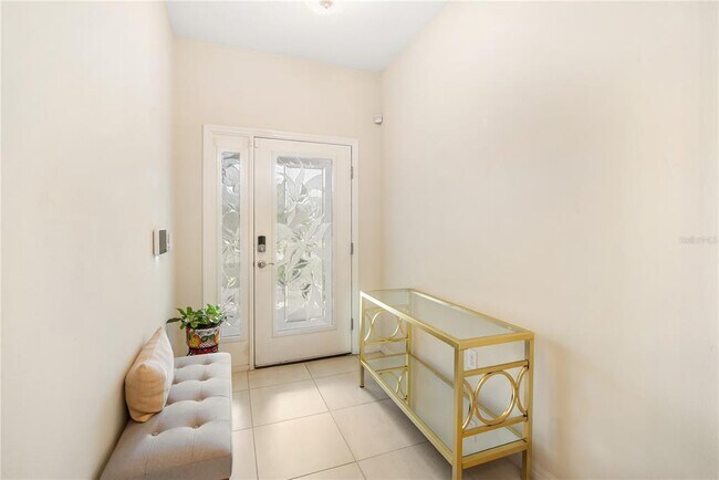 Building Photo - 13413 Palmera Vista Dr