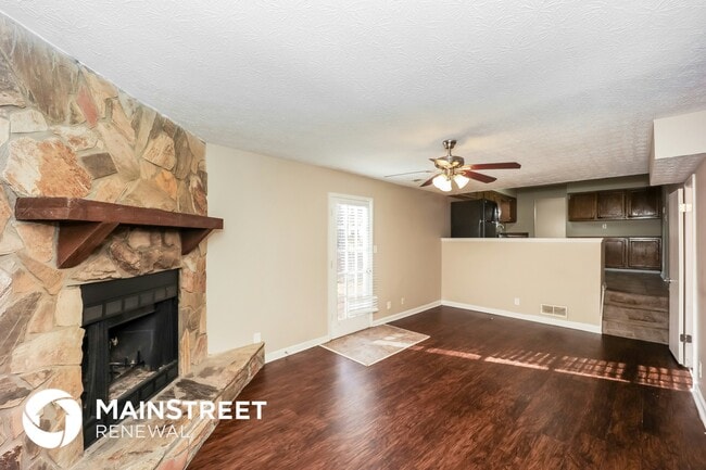 Building Photo - 284 Independence Dr