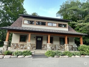 Building Photo - 4117 Sunset View Rd