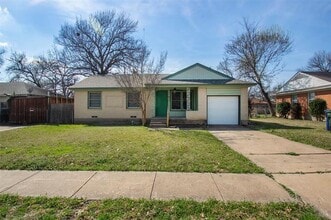 Building Photo - 1925 Hilltop Dr