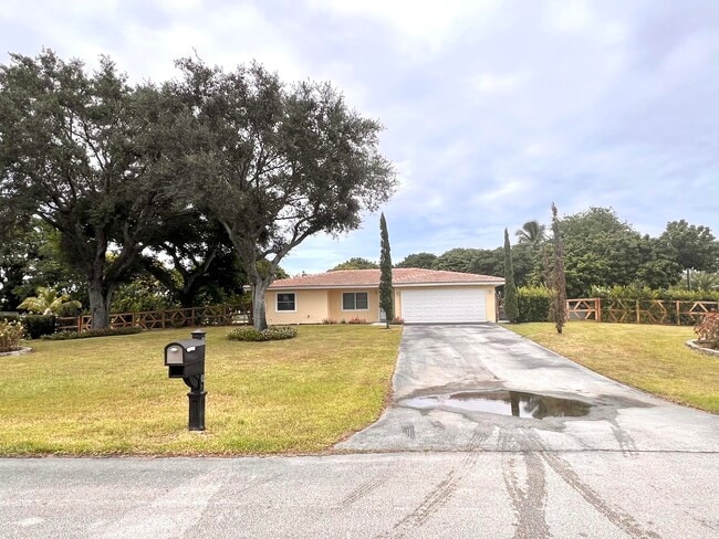 Building Photo - 9400 Listow Terrace