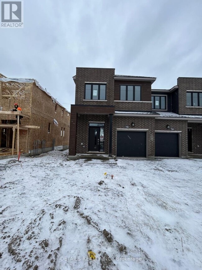 Building Photo - 746 Fairline Row