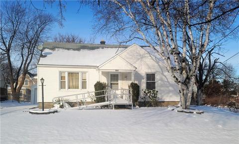 Primary Photo - 220 Falstaff Rd