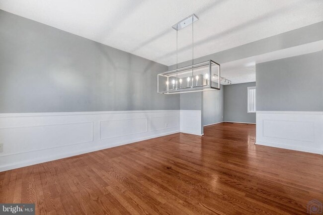 Building Photo - 421 Gatewood Ct