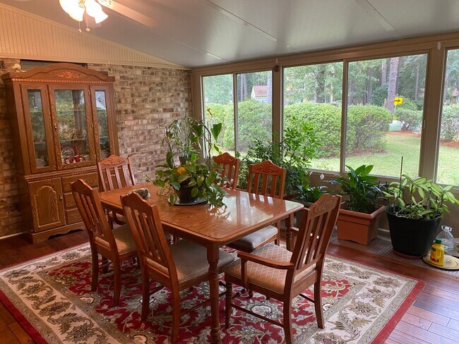 Dining Room - 3 State Rd S-7-578