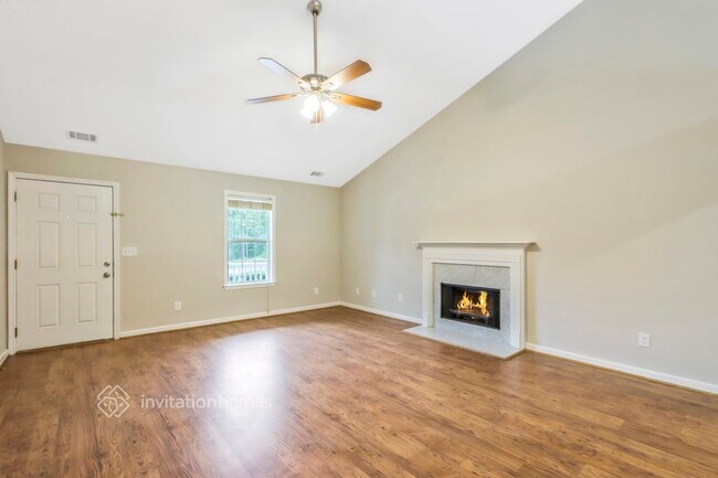 Building Photo - 260 Oak Hill Dr