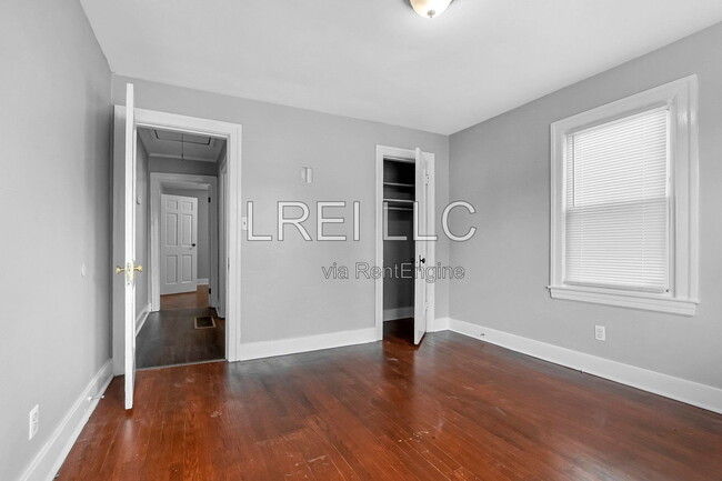 Photo - 1212 Homeview Drive