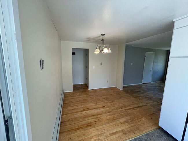 Foto del edificio - Charming 3 Bedroom Home In Fircrest
