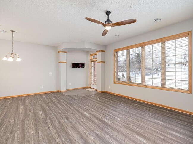 Foto del edificio - 2445 119th Ct NE