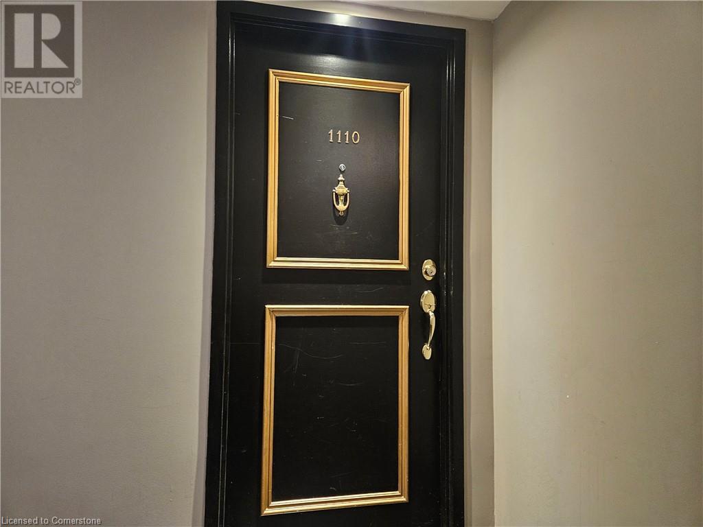 Photo principale - 135 James St S