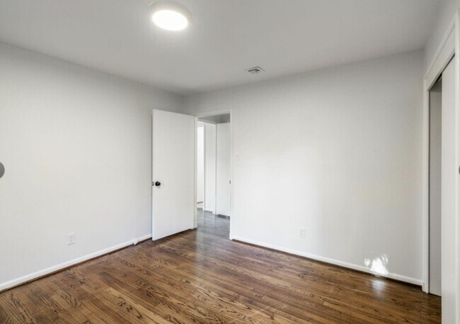 Foto del edificio - 3106 Prescott St