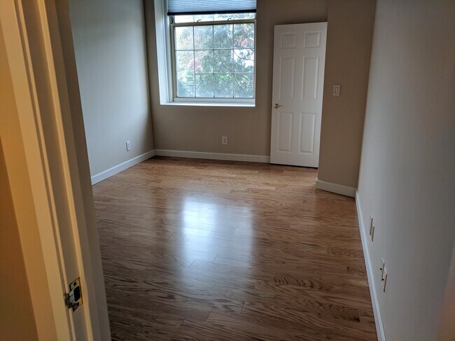 Fotografía del edificio - 64 Forest St