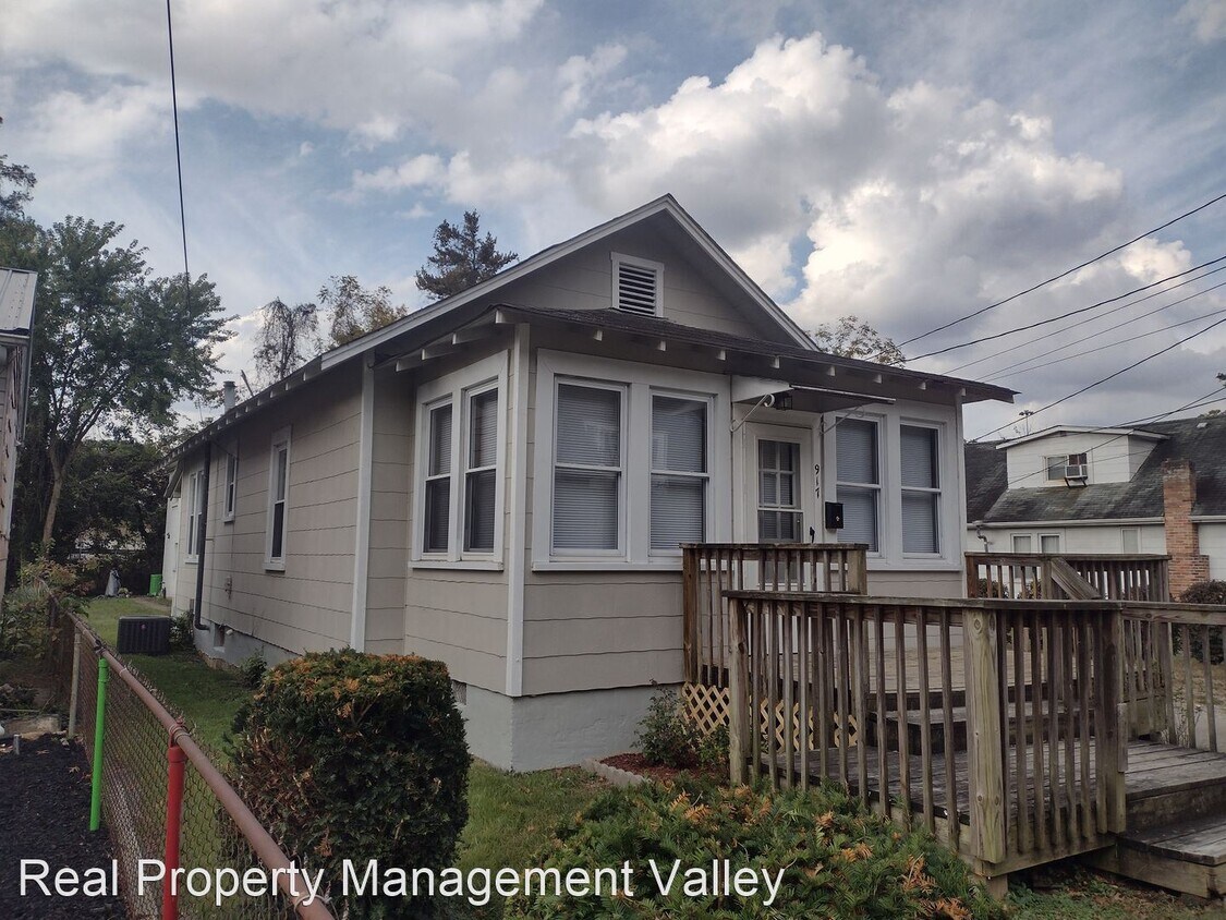917 Park Dr, Dunbar, WV 25064 House Rental in Dunbar, WV