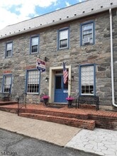 Building Photo - 329 High St