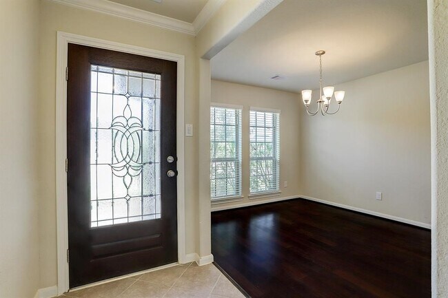 Foto del edificio - 15718 Whispering Green Dr