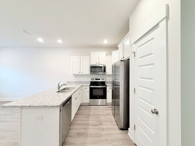 Foto del edificio - 9620 Nature Creek Blvd
