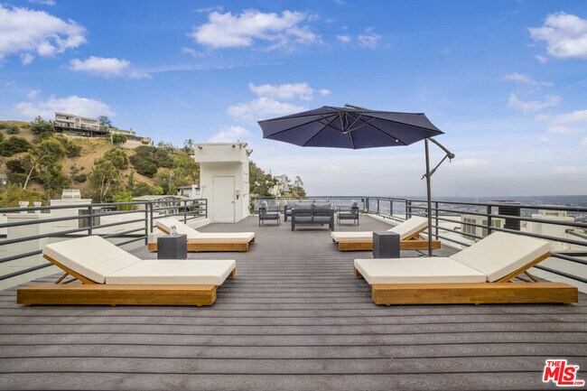 Foto del edificio - 8507 Franklin Ave