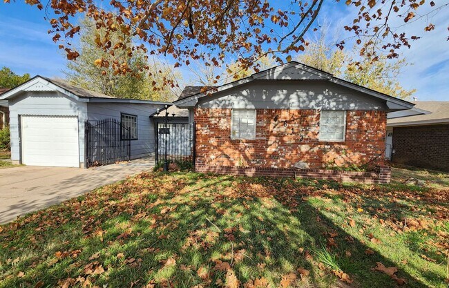 Foto del edificio - 5 bedroom 2.5 bath - Accepting Housing Vouchers