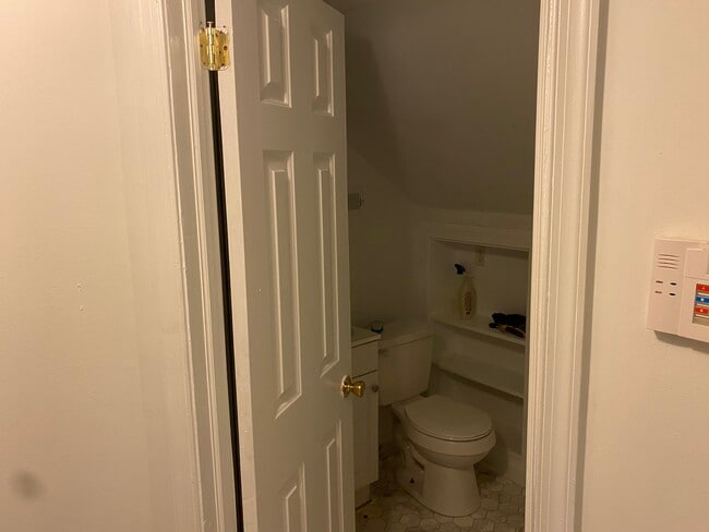 Building Photo - 4801 Old Warwick Rd