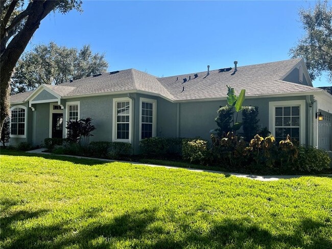 Foto del edificio - 6040 Sandhill Ridge Dr