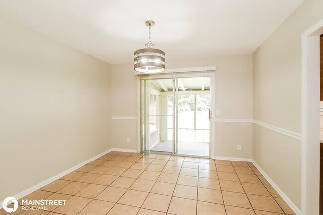 Foto del edificio - 4165 PINE RD, ORANGE PARK, FL 32065