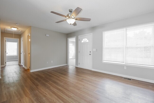 Foto del edificio - Charming 3-Bedroom Home in Greenville, SC