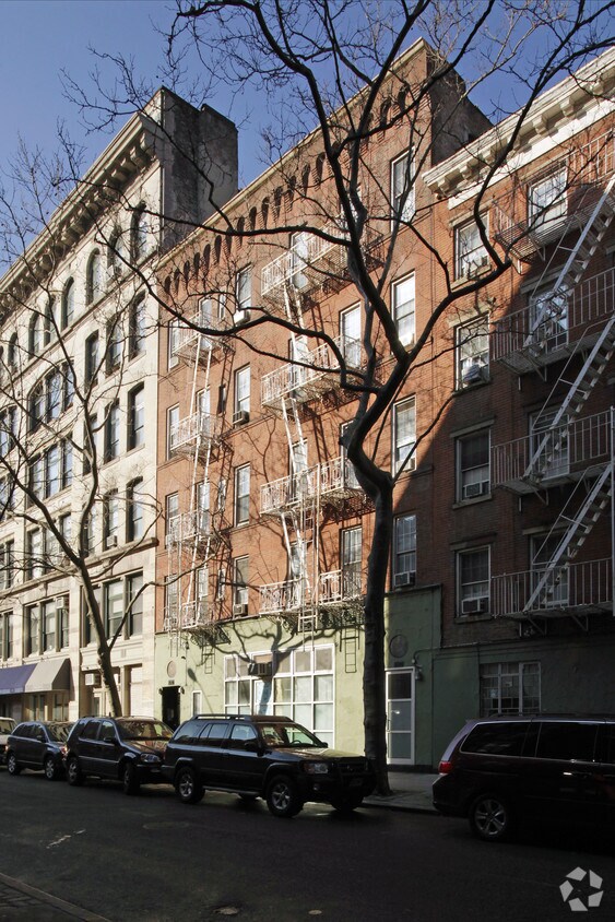 Primary Photo - 220-222 Sullivan St