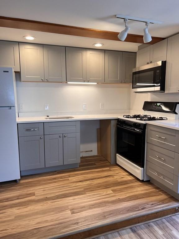 Building Photo - 2 bedroom in Wareham MA 02571