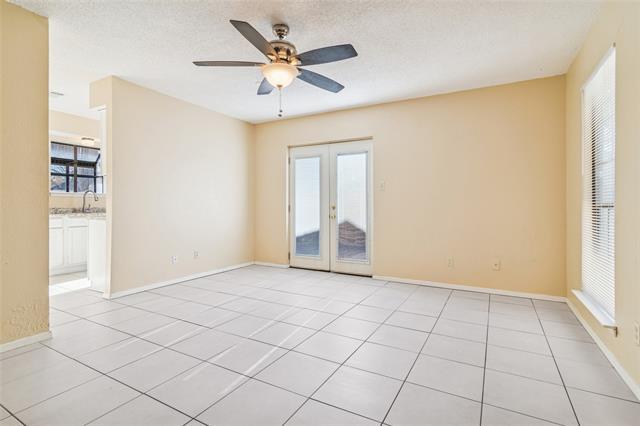 Building Photo - 2111 E Belt Line Rd