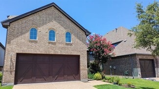 Building Photo - 204 Highwood Trail
