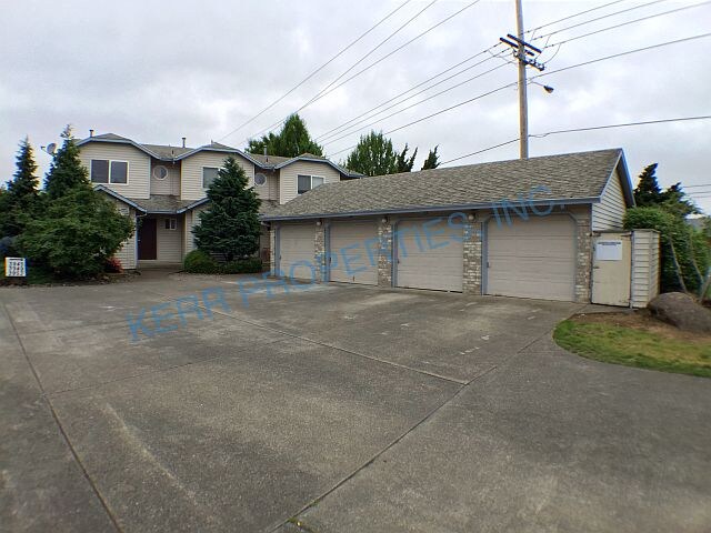 Building Photo - 3945 NE 149th Ave