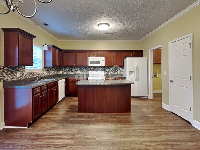 Building Photo - 3605 Belvidere Ct