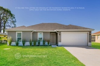 Building Photo - 810 Merrimac St SE