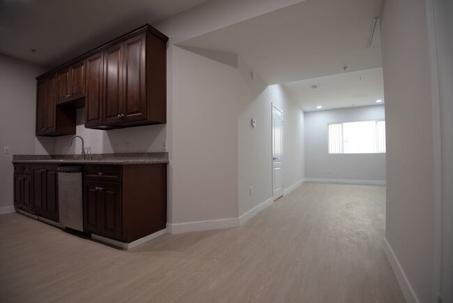 Building Photo - 7122 Amigo Ave