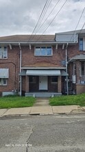 Building Photo - 1007 Wool St