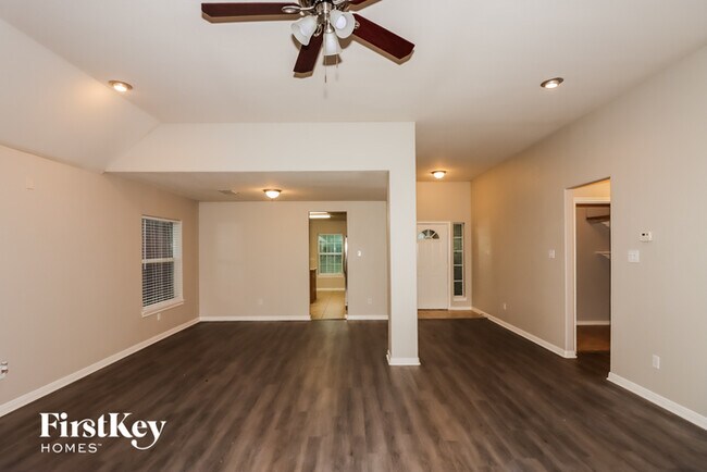 Building Photo - 3922 Cary Creek Dr