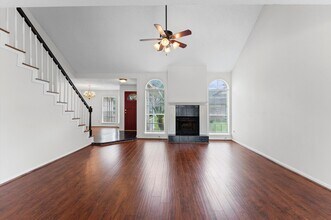 Building Photo - 3202 Kempwood Dr
