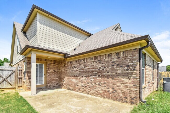 Foto del edificio - 9849 White Poplar Dr