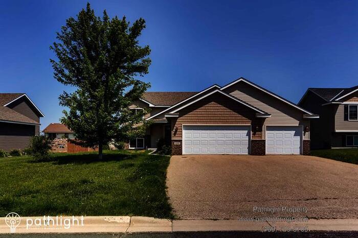 Primary Photo - 1205 Olivia St SE, New Prague, MN, 56071
