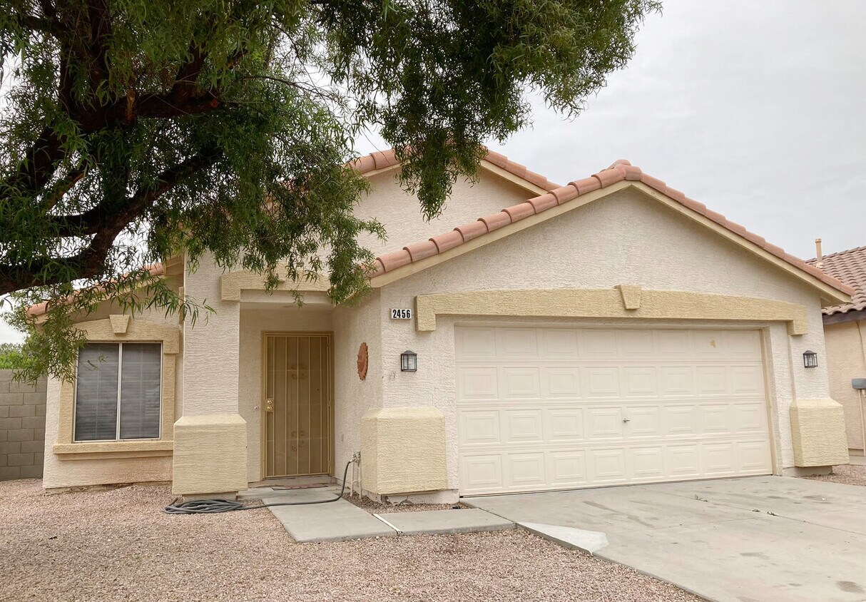 lovely house - 2456 E Winchester Pl (Chandler, AZ)